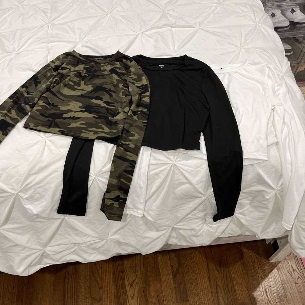 3 pack of long sleeve SHEIN crop tops